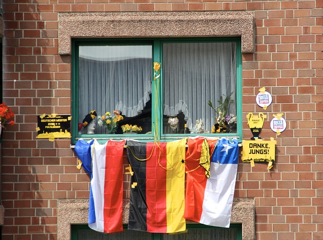 在谢震业所 在谢震业所